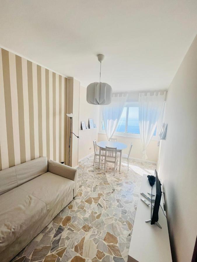 Suite Sunset 7 - Fronte Mare Sanremo Bagian luar foto