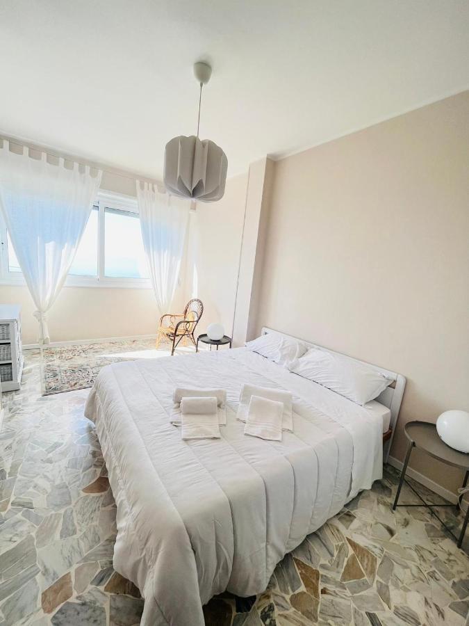 Suite Sunset 7 - Fronte Mare Sanremo Bagian luar foto